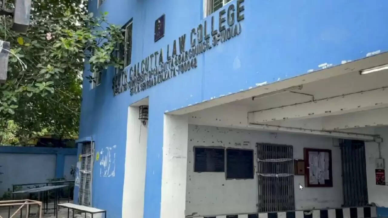कोलकाता गैंगरेप मामला: पीड़िता ने पुलिस जांच पर जताया संतोष, हाईकोर्ट ने दिए नए निर्देश