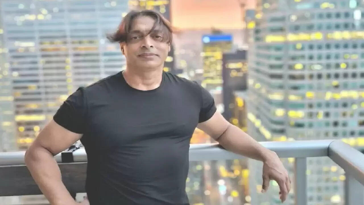 शोएब अख्तर ने एशिया कप में पाकिस्तान की हार पर उठाए सवाल, सलमान अली आगा की रणनीति पर कड़ी टिप्पणी