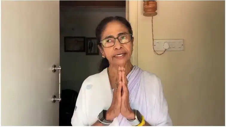 ममता बनर्जी का चुनावी संदेश: मतगणना में सतर्क रहने की अपील