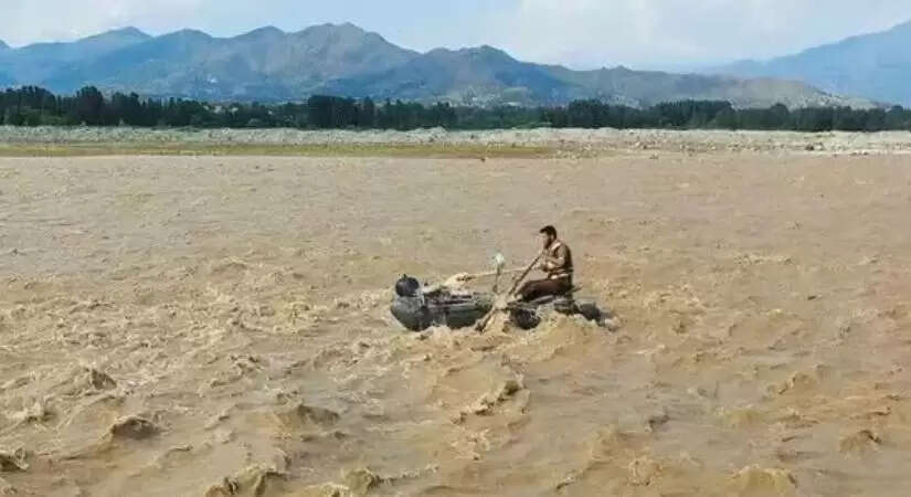 पाकिस्तान में प्री-मानसून बारिश से तबाही, 32 लोगों की मौत