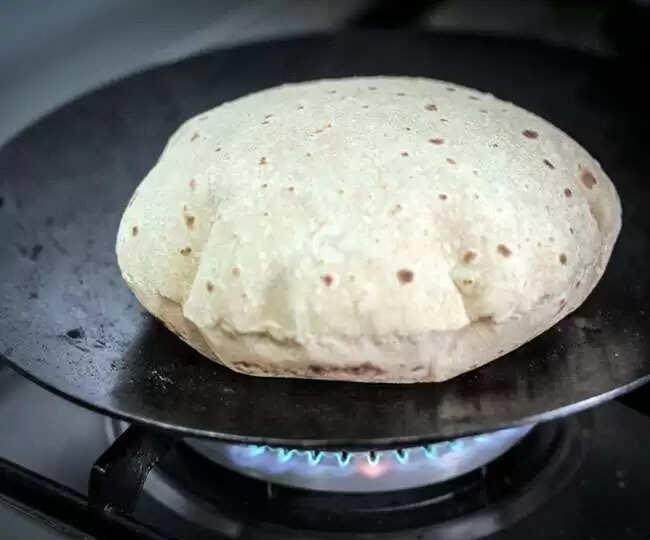 रोटी बनाने के बेहतरीन तरीके: स्वादिष्ट और मुलायम रोटी के लिए टिप्स