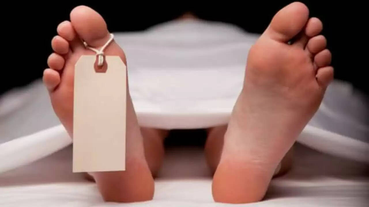 अमरोहा में महिला की संदिग्ध मौत: पति पर हत्या का आरोप