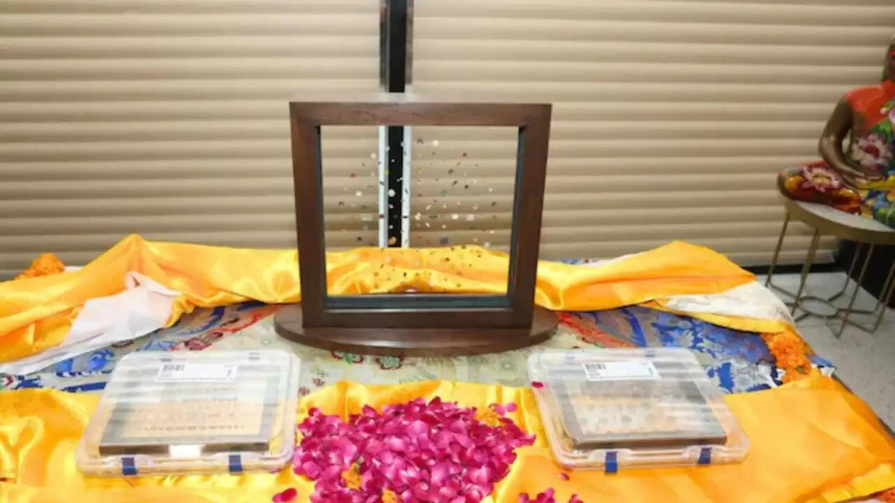 भगवान बुद्ध के पवित्र अवशेष 127 साल बाद भारत लौटे