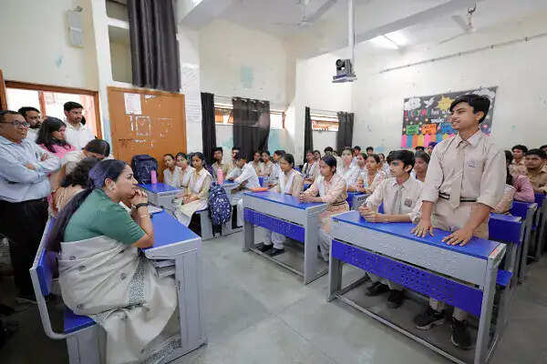 दिल्ली के सरकारी स्कूलों में व्यापक ऑडिट का ऐलान, मुख्यमंत्री ने दिए सख्त निर्देश