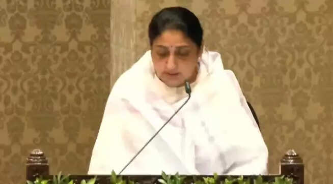 सुनेत्रा पवार को मिली Z प्लस सुरक्षा, फडणवीस सरकार का महत्वपूर्ण निर्णय