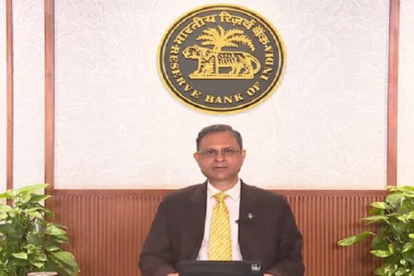 अमेरिकी फेड की ब्याज दरों में कटौती से आरबीआई को संकेत: विशेषज्ञों की राय