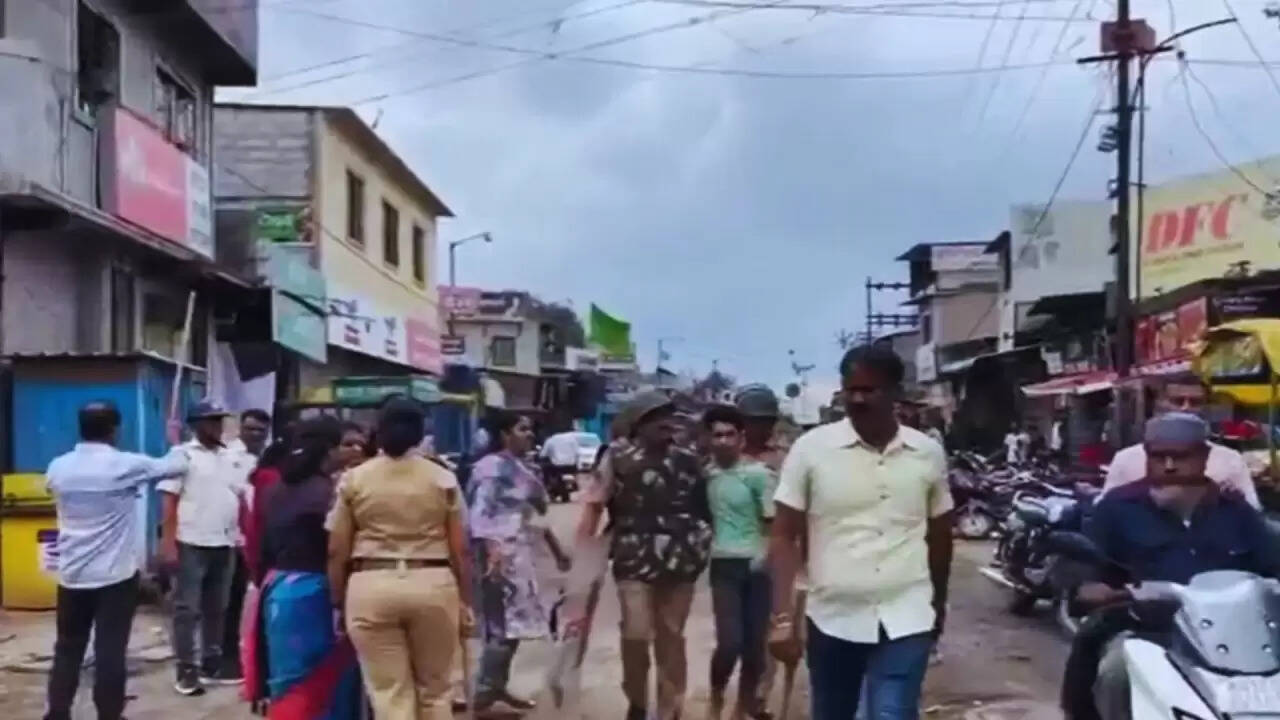 महाराष्ट्र में 'I Love Mohammed' रंगोली विवाद: सांप्रदायिक तनाव और पुलिस कार्रवाई