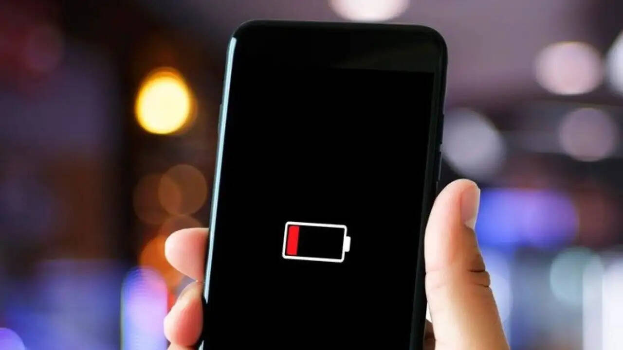 गूगल ने एंड्रॉइड ऐप्स के लिए बैटरी उपयोग पर कड़ी नजर रखी