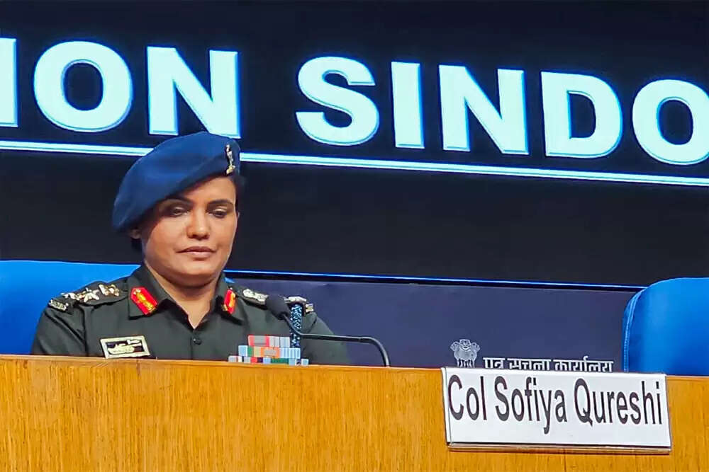 सुप्रीम कोर्ट ने कर्नल सोफिया कुरैशी मामले में हाई कोर्ट को रोका