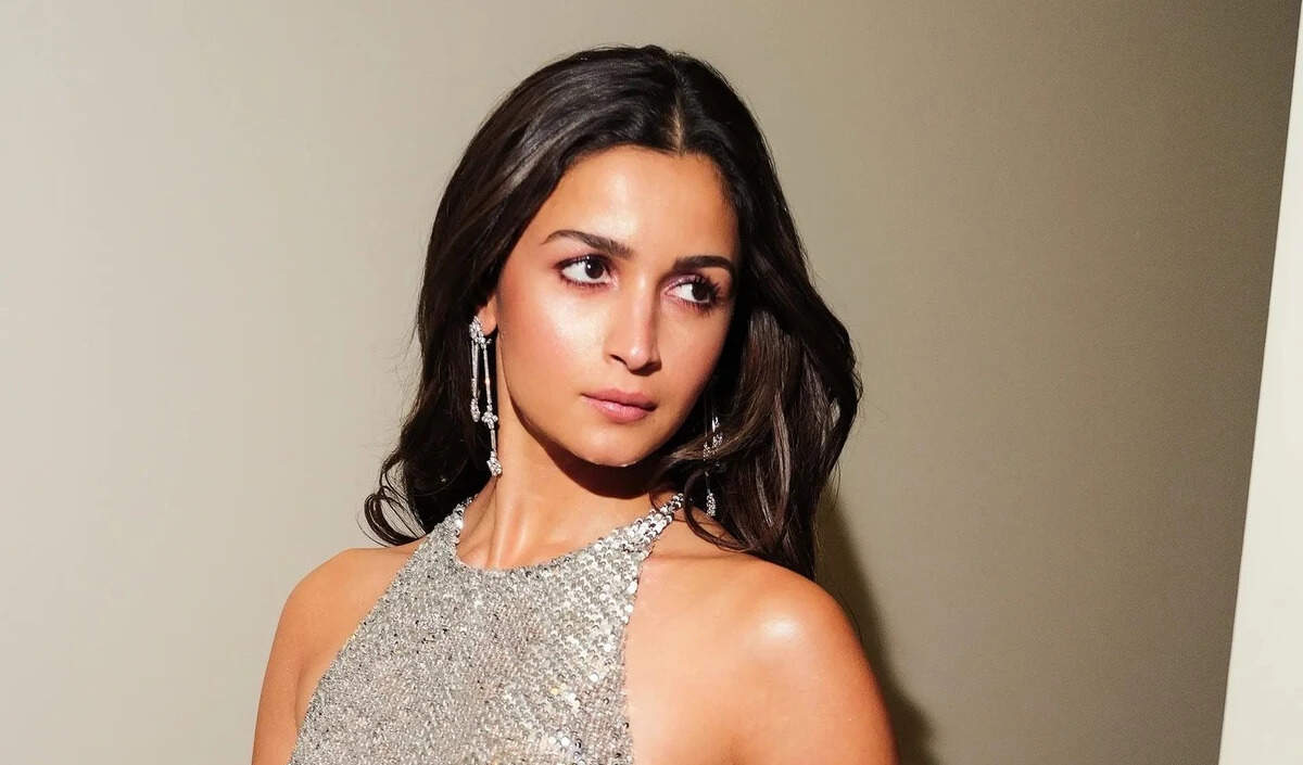 आलिया भट्ट ने BAFTA 2026 में 'नमस्ते' से जीता सबका दिल