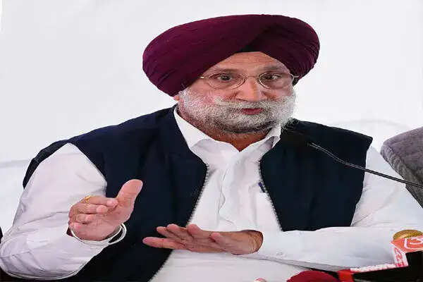 गुरदासपुर पुलिस हत्याकांड पर सुखजिंदर सिंह रंधावा की स्वतंत्र जांच की मांग