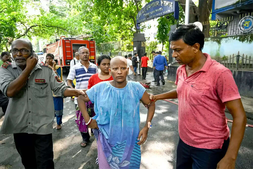 भारत में कफ सिरप और अस्पतालों में अग्निकांड: सुरक्षा की कमी का गंभीर मुद्दा