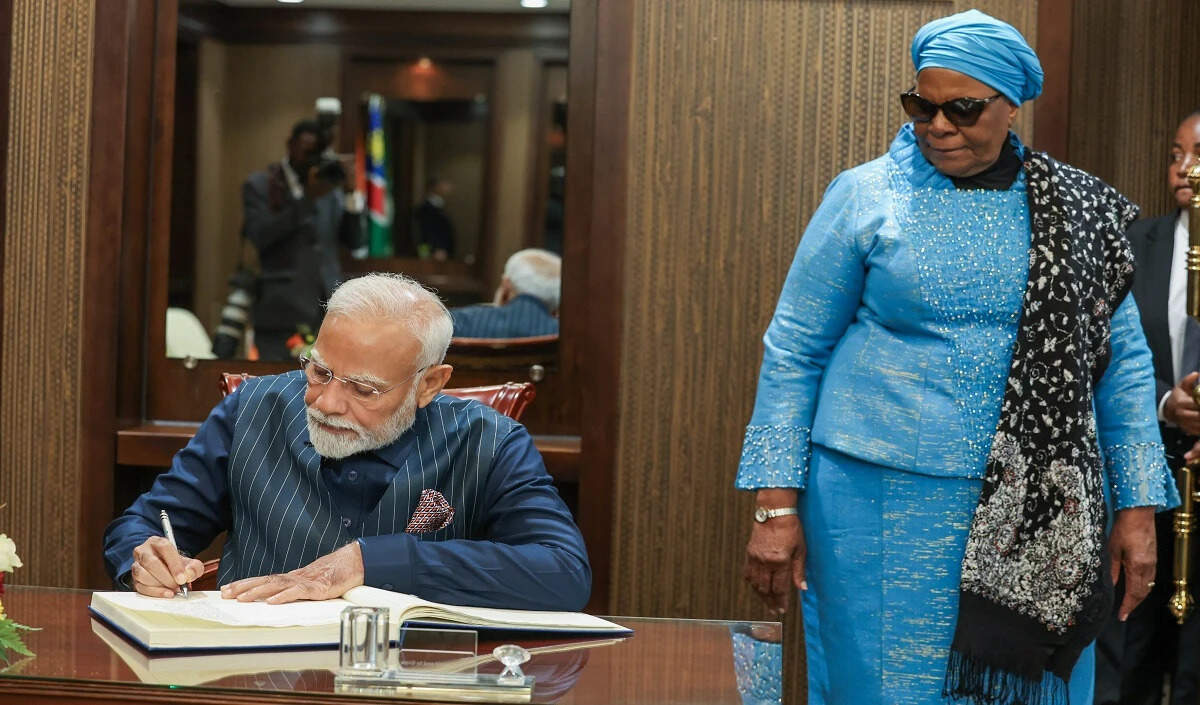 प्रधानमंत्री मोदी का नामीबिया दौरा: द्विपक्षीय संबंधों को मजबूत करने की दिशा में कदम