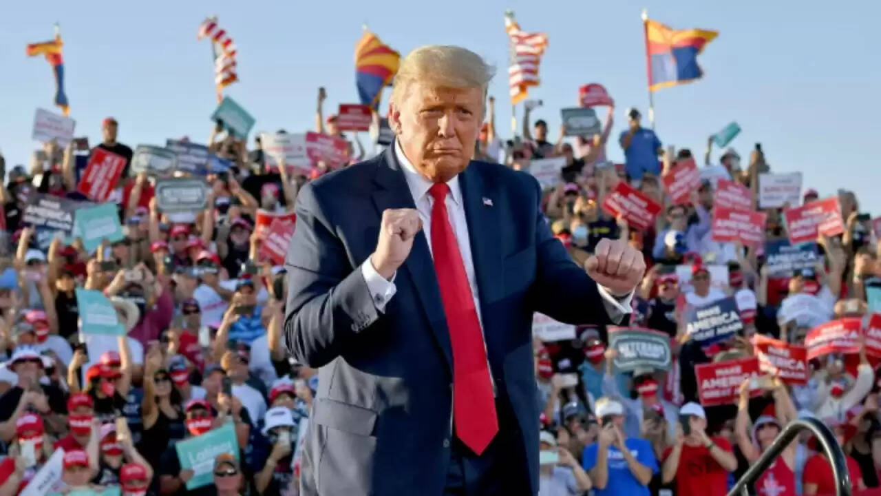 अमेरिकी अदालत ने ट्रंप के लिबरेशन डे टैरिफ्स को फिर से बहाल किया