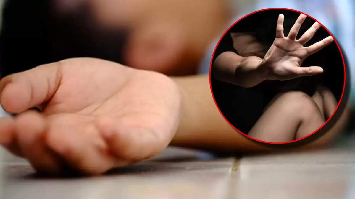 दिल्ली के नेहरू विहार में नाबालिग लड़की की संदिग्ध मौत