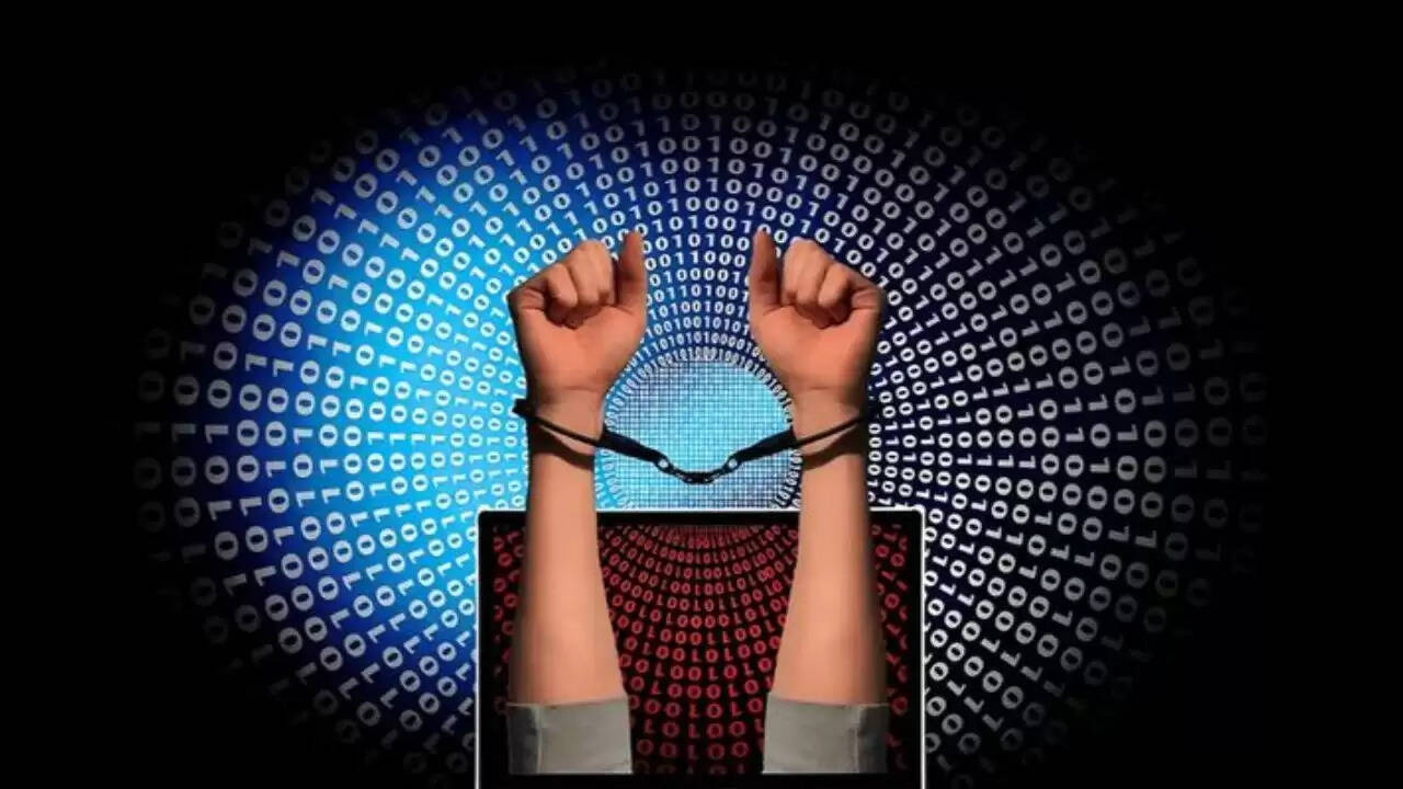 मध्य प्रदेश में डिजिटल अरेस्ट का नया मामला: वकील को तीन घंटे तक रखा बंधक