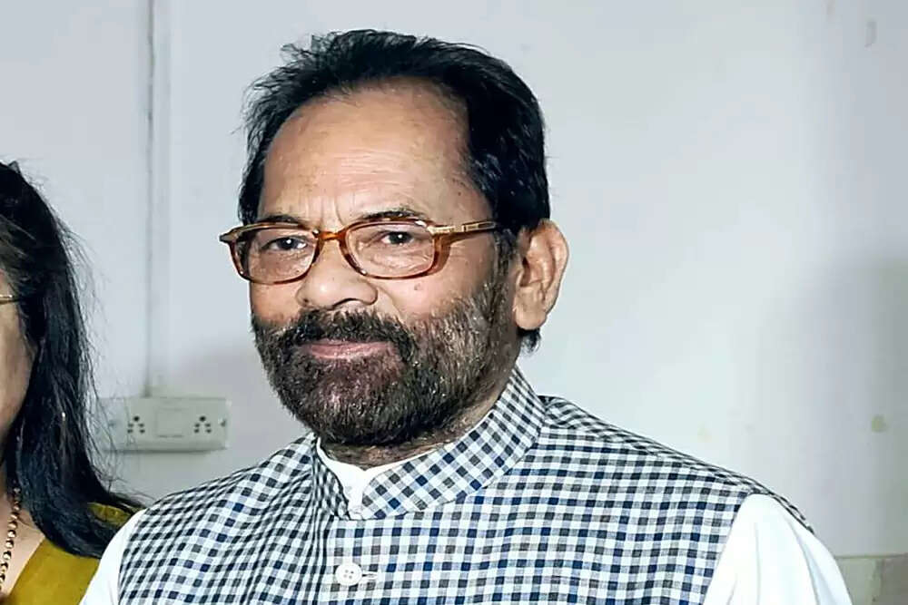 मुख्तार अब्बास नकवी ने तुर्कमान गेट पथराव पर विपक्ष को घेरा