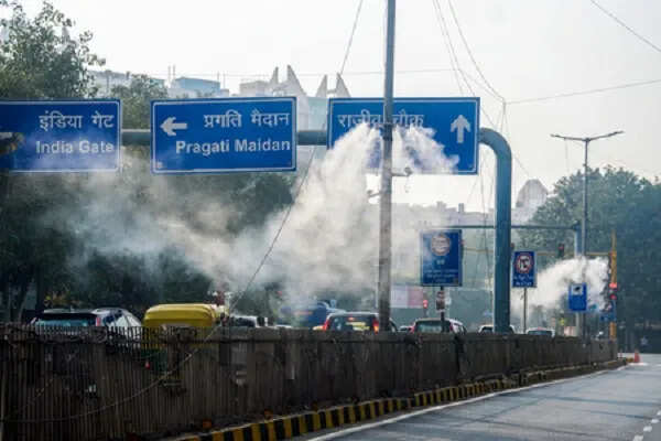 दिल्ली-एनसीआर में वायु गुणवत्ता गंभीर स्तर पर, अस्पतालों में मरीजों की संख्या बढ़ी