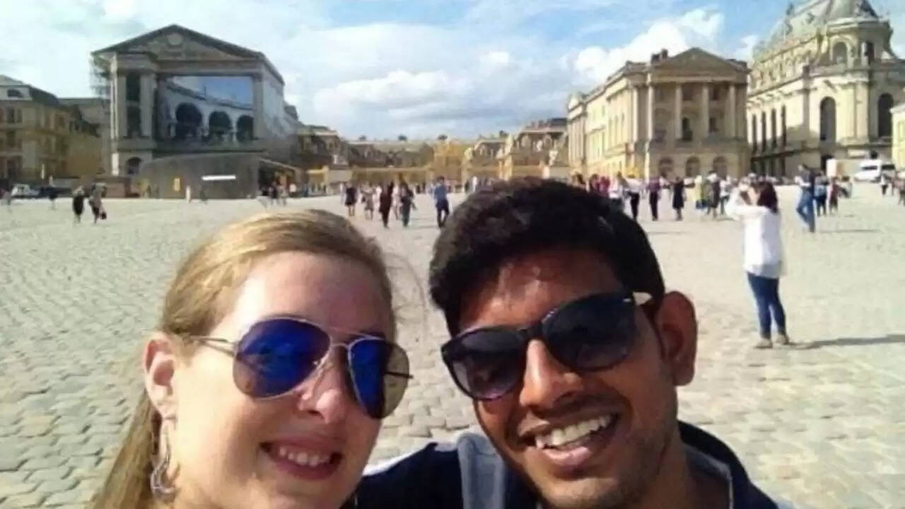 फ्रांस की युवती और जयपुर के ऑटो ड्राइवर की अनोखी प्रेम कहानी