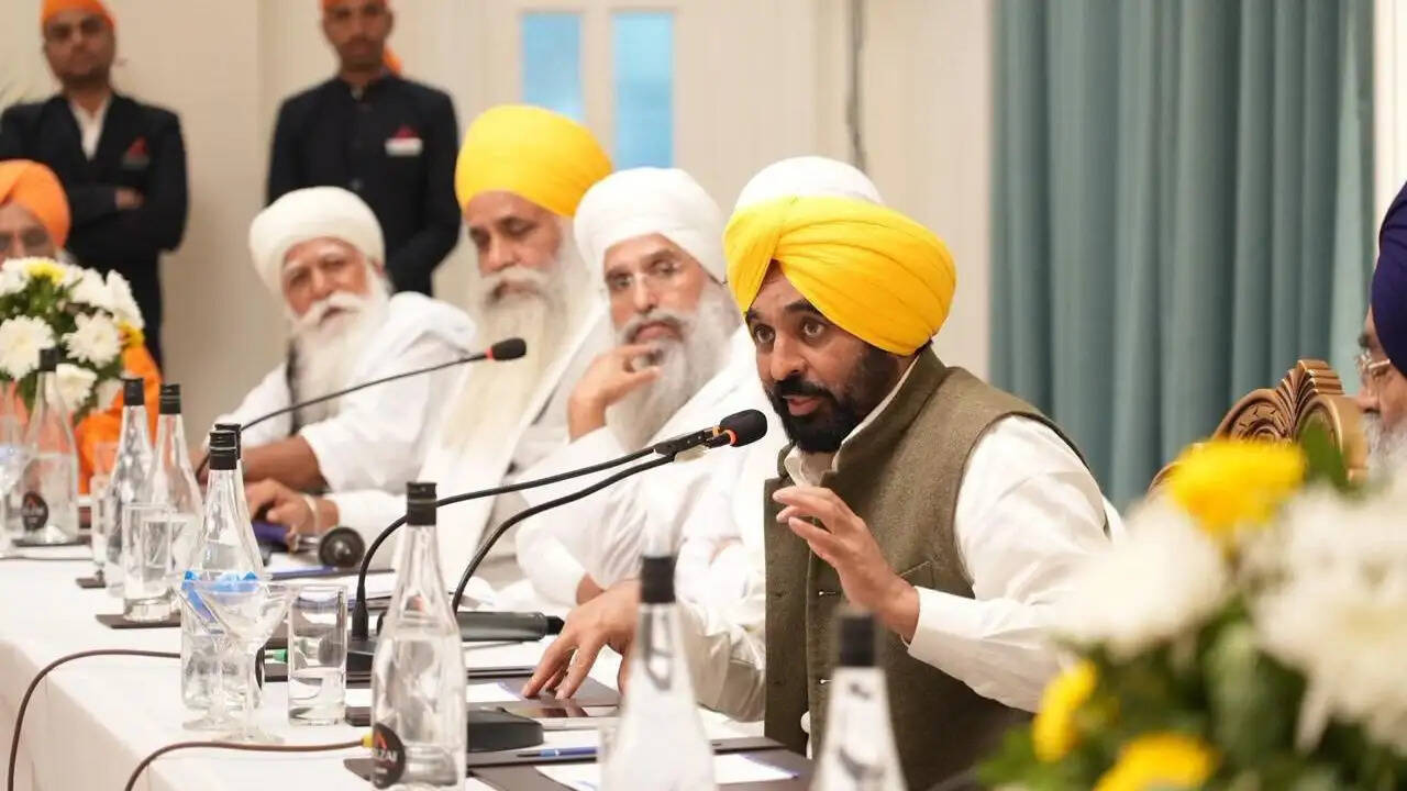 पंजाब सरकार ने बेअदबी रोकने के लिए विशेष सत्र बुलाने की घोषणा की