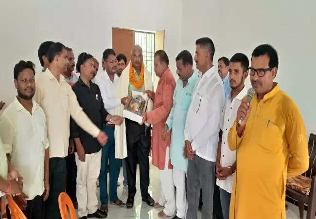 गोण्डा में कारगिल विजय दिवस पर वृक्षारोपण अभियान का आयोजन