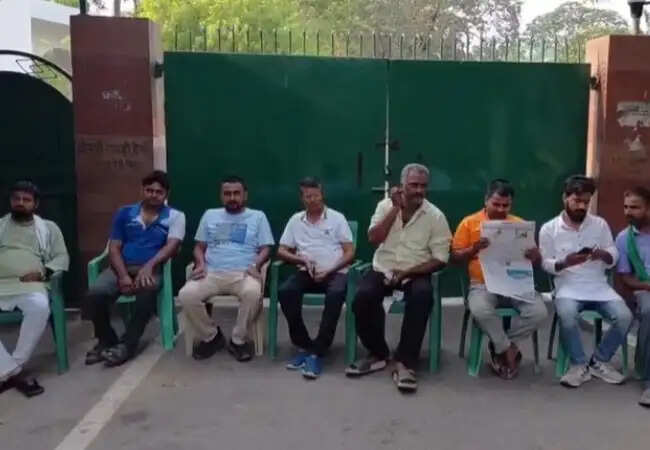 बिहार में लालू और राबड़ी की सुरक्षा हटाने से सियासी हलचल