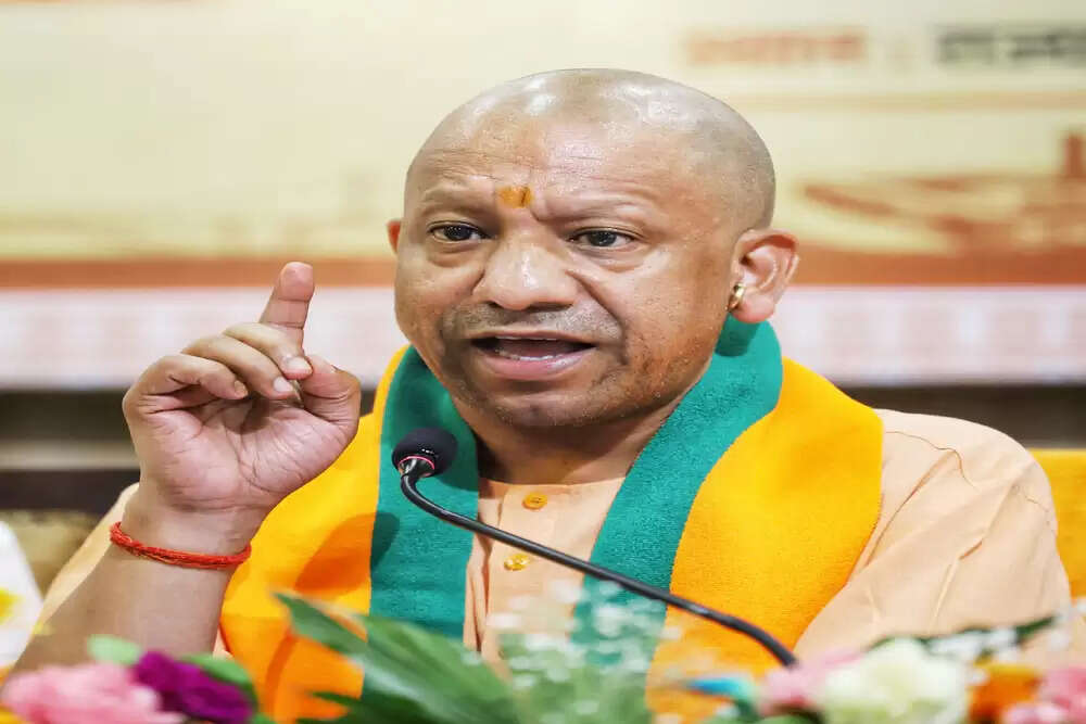 योगी सरकार का जीरो पावर्टी अभियान: विश्वविद्यालयों और कॉलेजों की भागीदारी