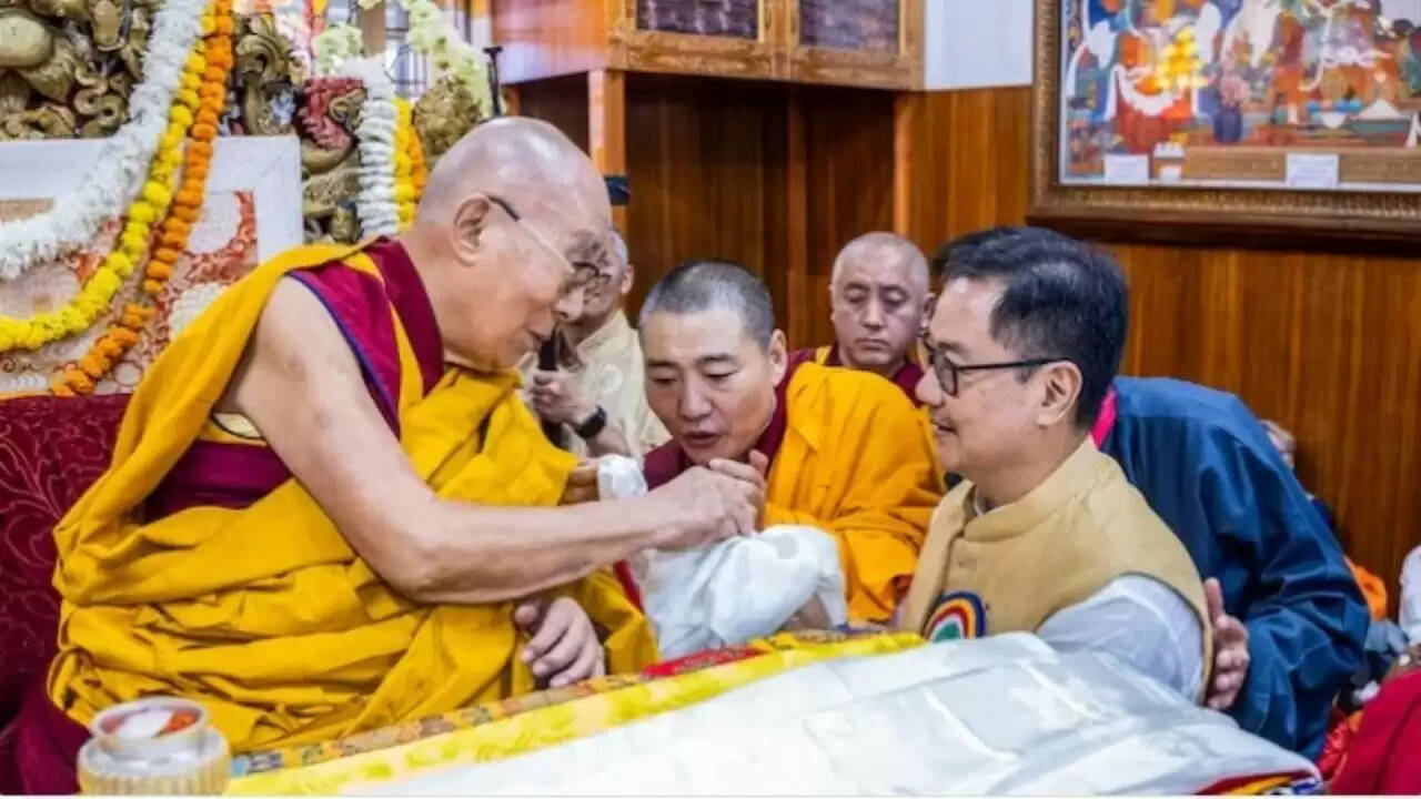 चीन की नाराज़गी: दलाई लामा के जन्मदिन पर भारत की शुभकामनाएं