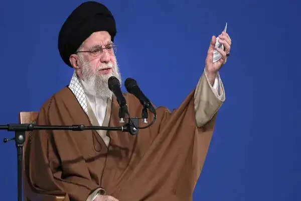 ईरान में प्रशासनिक बदलाव, खामेनेई ने लारिजानी को सौंपे महत्वपूर्ण अधिकार