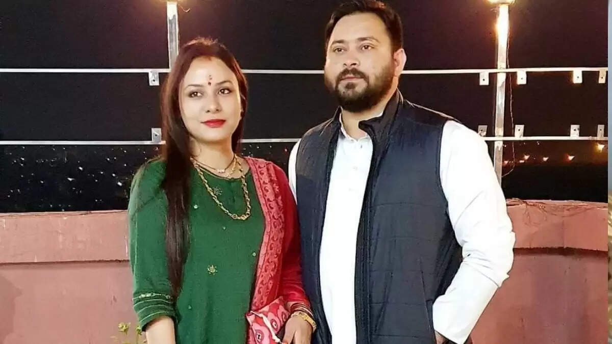 बिहार चुनाव आयोग के फैसले पर तेजस्वी यादव का तीखा हमला