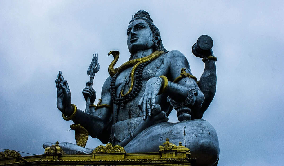 गुरु प्रदोष व्रत: तिथि, पूजा विधि और महत्व