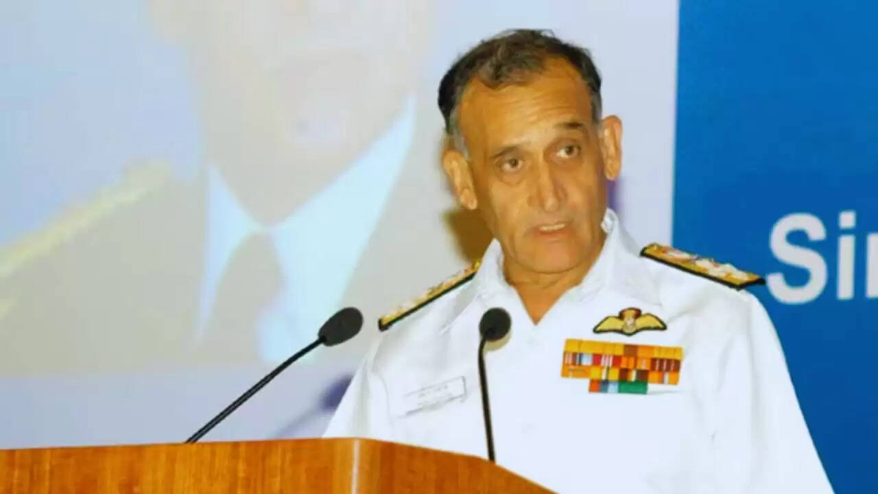 चुनाव आयोग की नई प्रक्रिया पर ऐडमिरल अरुण प्रकाश की चिंता: क्या है समस्या?