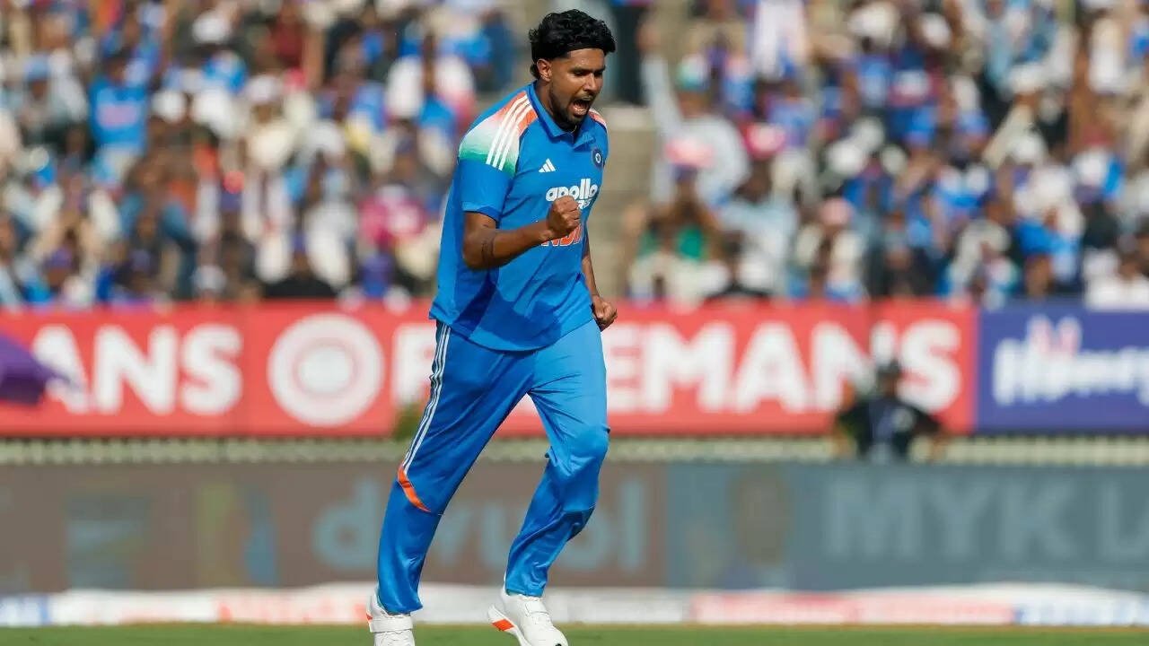 हर्षित राणा की गेंदबाजी में रोहित शर्मा की सलाह का असर