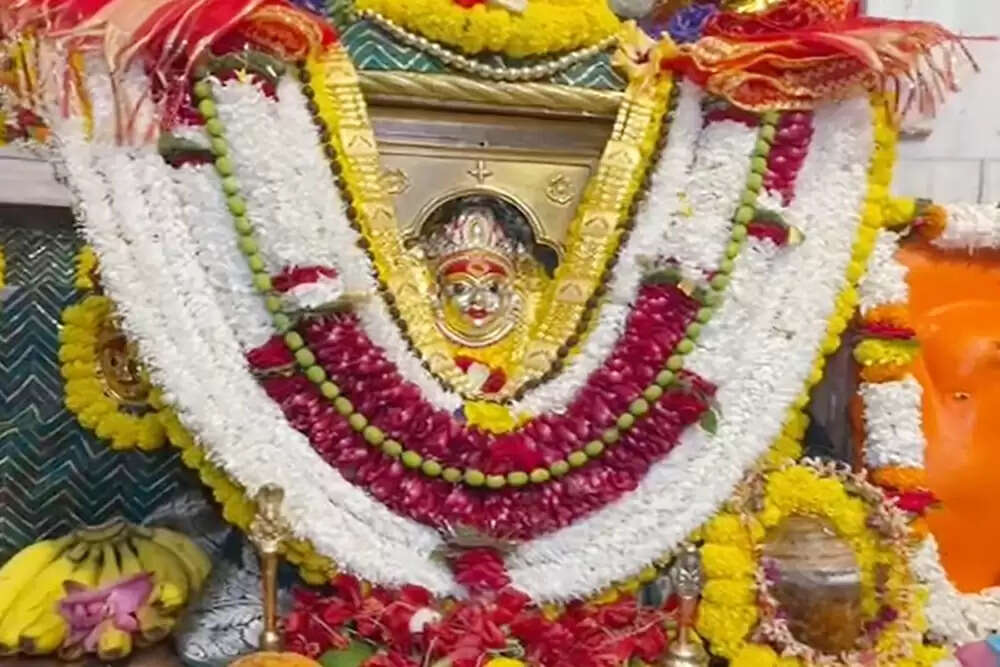 नवरात्रि के तीसरे दिन मां चंद्रघंटा की पूजा का महत्व