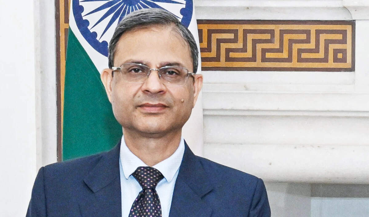आरबीआई गवर्नर का नया साल में नियामकीय संतुलन बनाए रखने का आह्वान