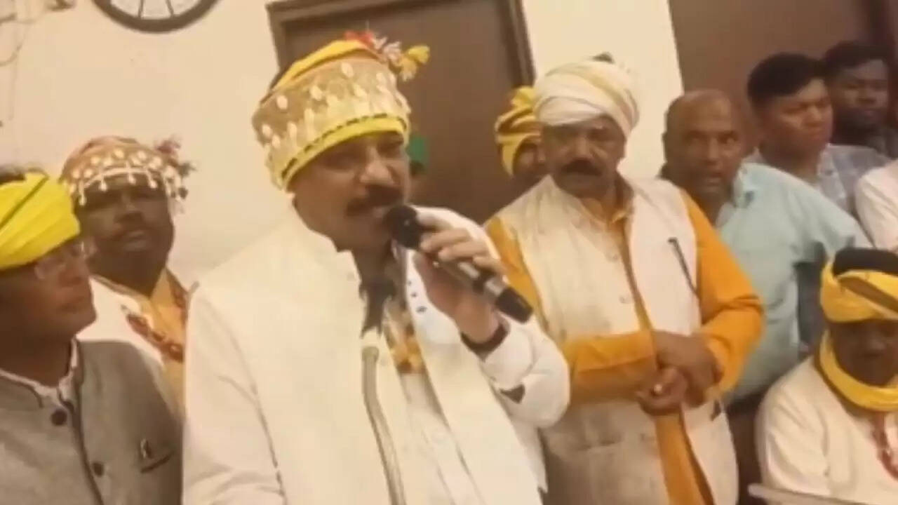 उमंग सिंघार का आदिवासी पहचान पर विवादास्पद बयान