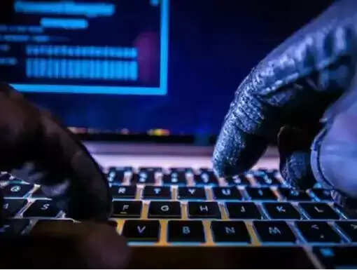 रिटायर्ड कर्मचारी को डिजिटल अरेस्ट कर 10 लाख ठगे