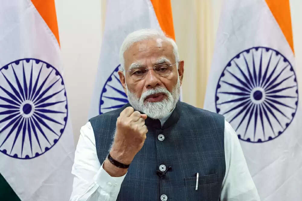 पीएम मोदी ने पश्चिम बंगाल में टीएमसी सरकार पर कसा तंज