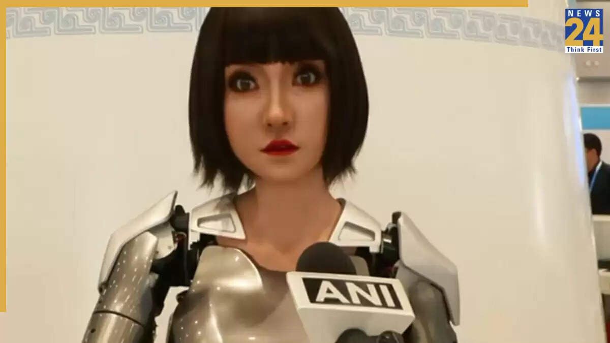 चीन में SCO शिखर सम्मेलन 2025: ह्यूमनॉइड रोबोट 'Xiao' की भूमिका