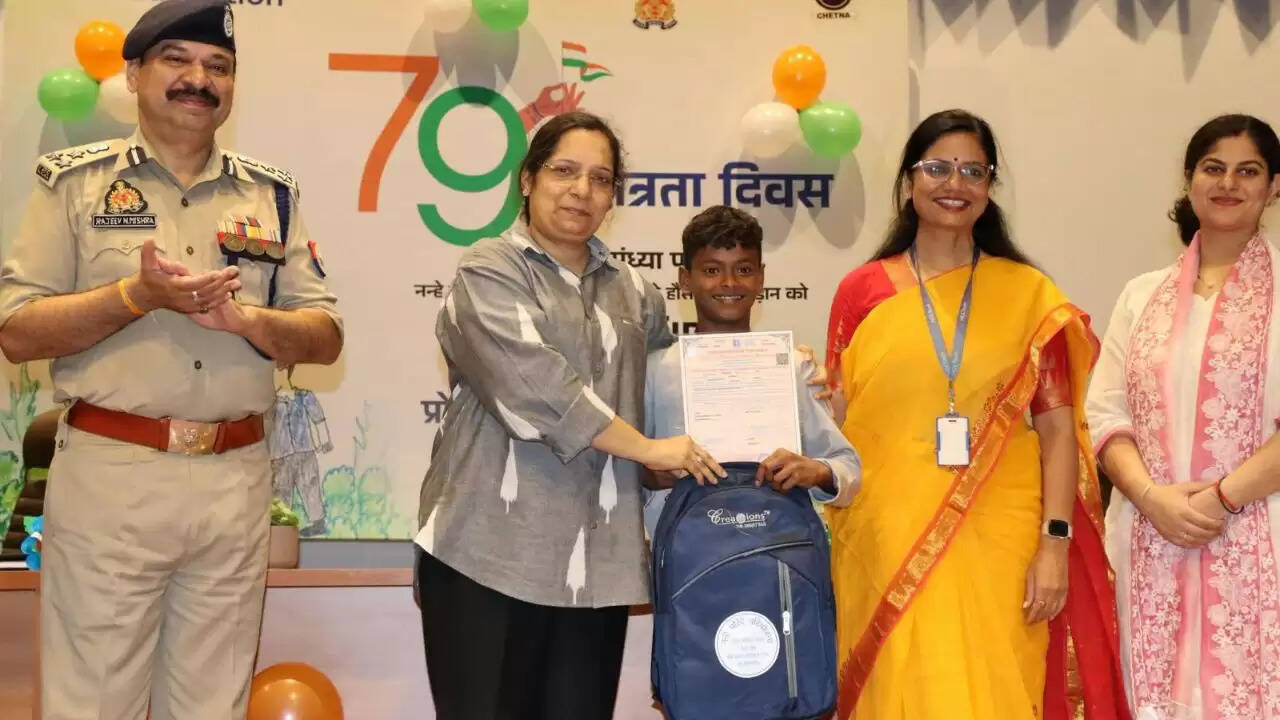 गौतमबुद्धनगर में 'नन्हे परिंदे' कार्यक्रम से बच्चों को मिली नई दिशा
