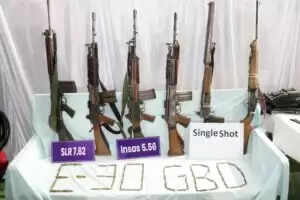 छत्तीसगढ़ में नक्सलियों का आत्मसमर्पण: सुरक्षा बलों की बड़ी सफलता