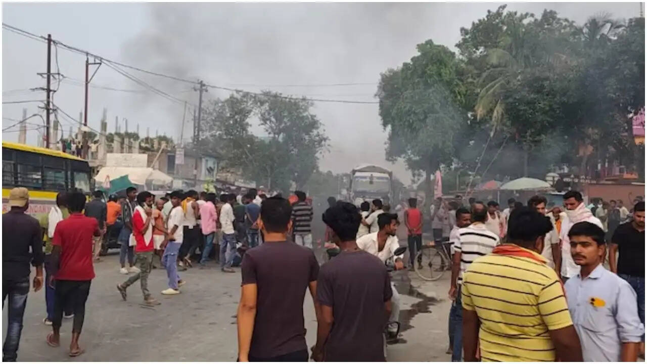 बिहार में संदिग्ध हत्या से हड़कंप, ग्रामीणों ने किया हाईवे जाम