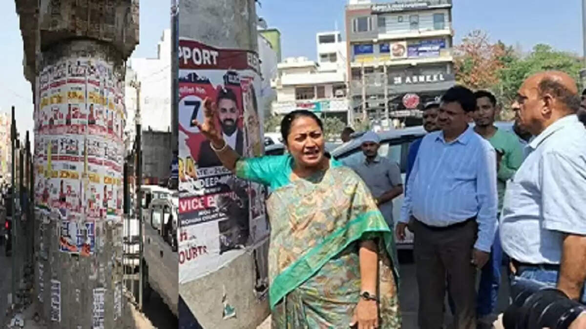 दिल्ली मेट्रो की दीवारों को गंदा करने वालों के खिलाफ सख्त कार्रवाई