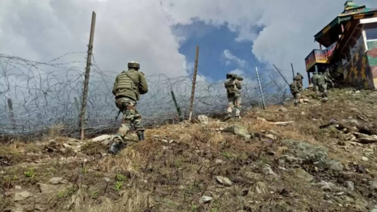 पाकिस्तान ने संघर्षविराम का किया उल्लंघन, भारतीय सेना ने दिया करारा जवाब