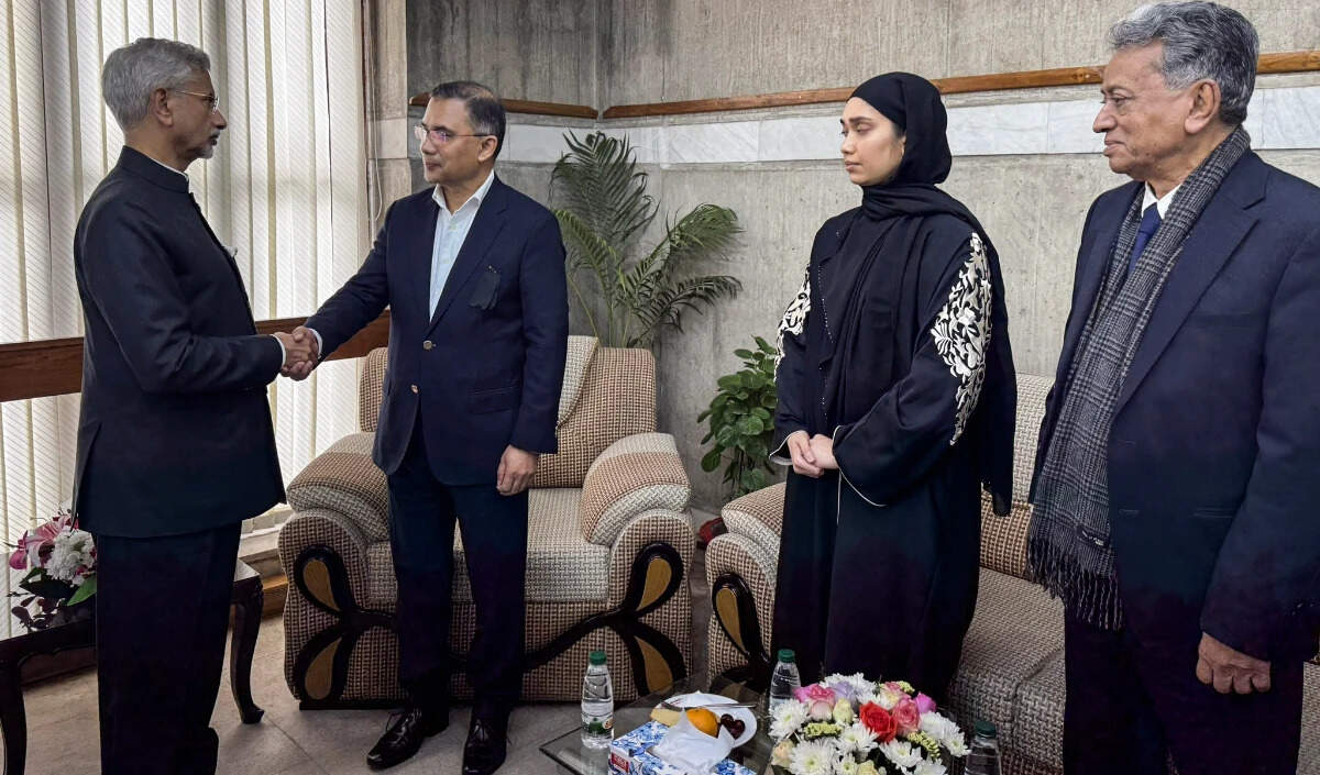 विदेश मंत्री जयशंकर ने बांग्लादेश में खालिदा जिया को श्रद्धांजलि दी