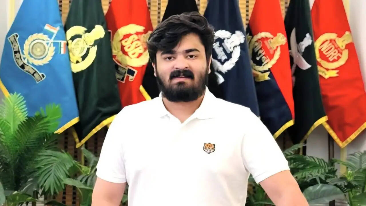 केंद्रीय मंत्री बंदी संजय के बेटे की गिरफ्तारी: POCSO मामले में न्यायिक हिरासत में भेजा गया