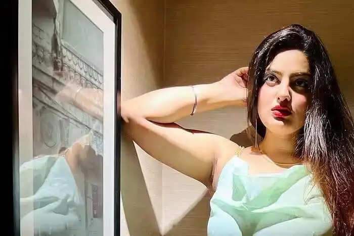 दिव्यांका सिरोही की असामयिक मृत्यु: फैंस और इंडस्ट्री में शोक की लहर