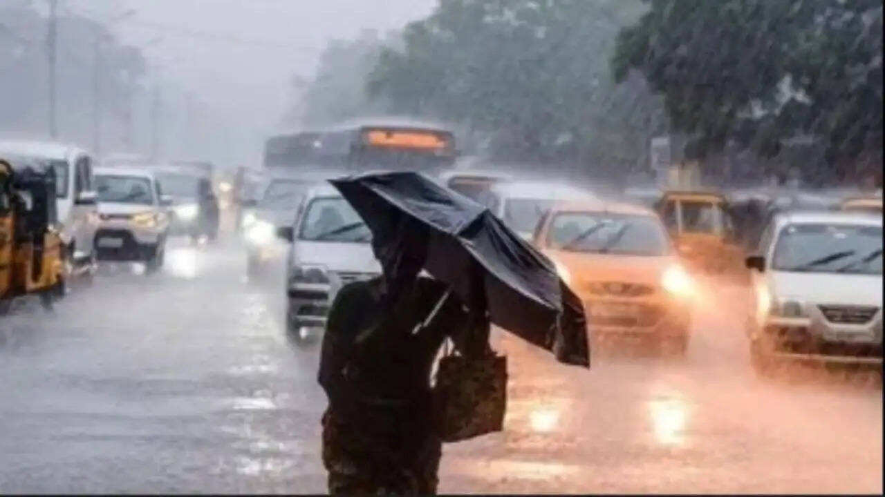 भारत में मौसम का अचानक बदलाव: 11 राज्यों में भारी बारिश और आंधी का अलर्ट