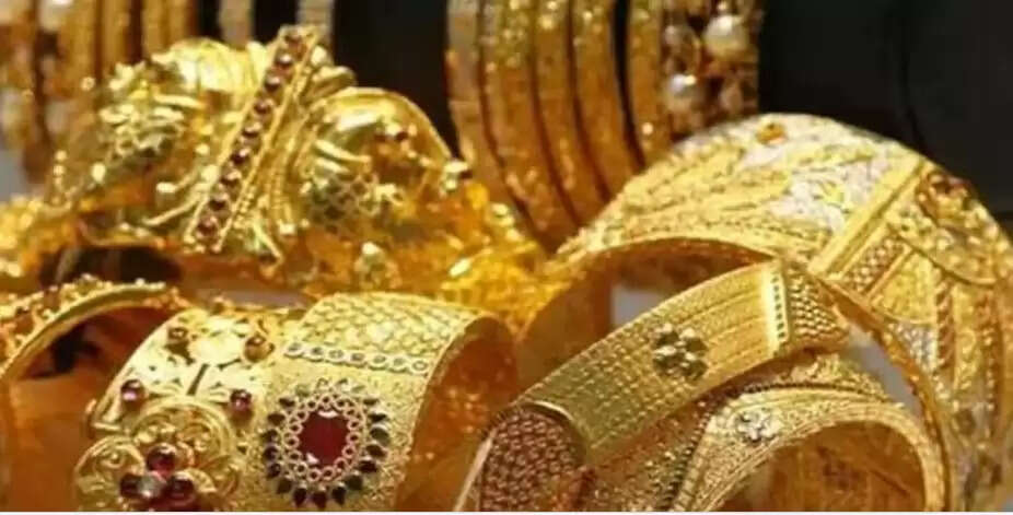 सोने और चांदी के दामों में गिरावट: जानें आज के रेट