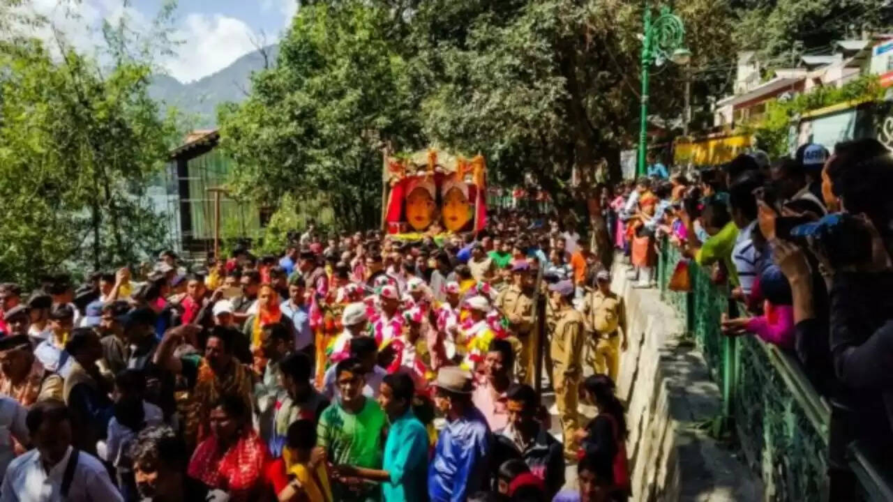 उत्तराखंड हाई कोर्ट ने नंदा देवी महोत्सव में बकरी बलि के लिए बूचड़खाने की अनुमति दी